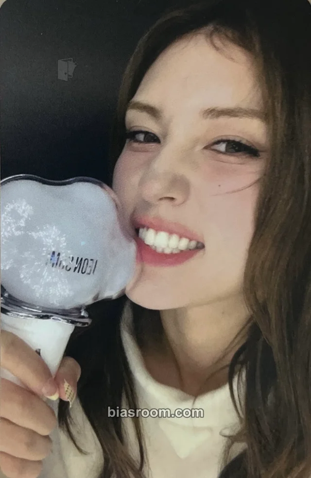 Jeon Somi - Jeon Somi - Jeon Somi Official Lightstick  Other lightstick photocard set merch photocard