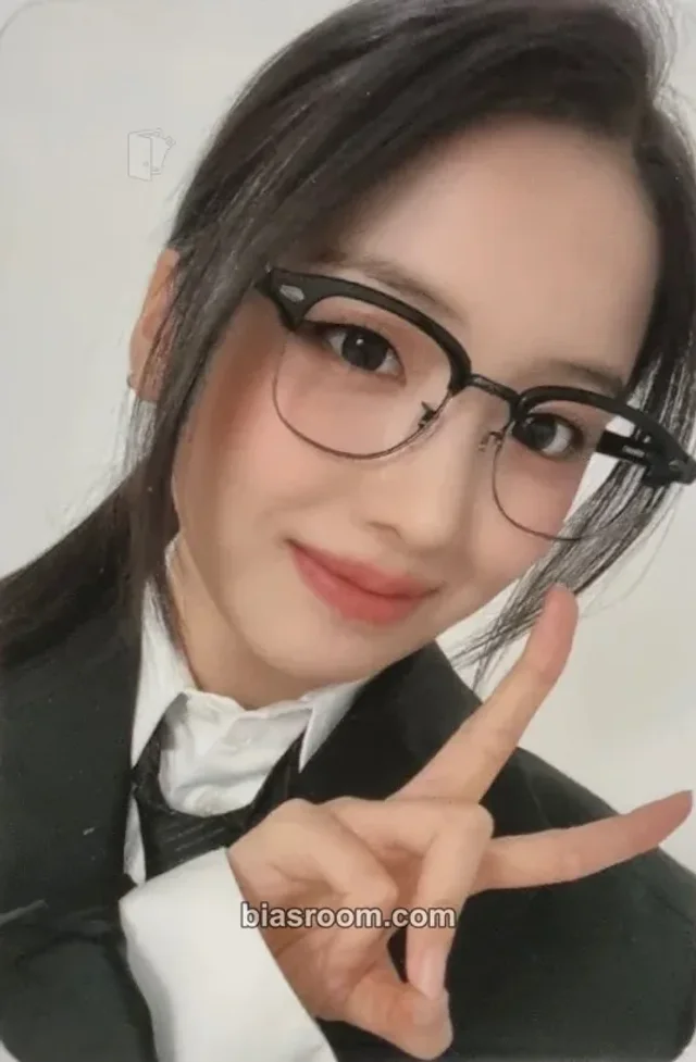 NMIXX - Jiwoo - Expérgo Album video call (fancall) jyp shop