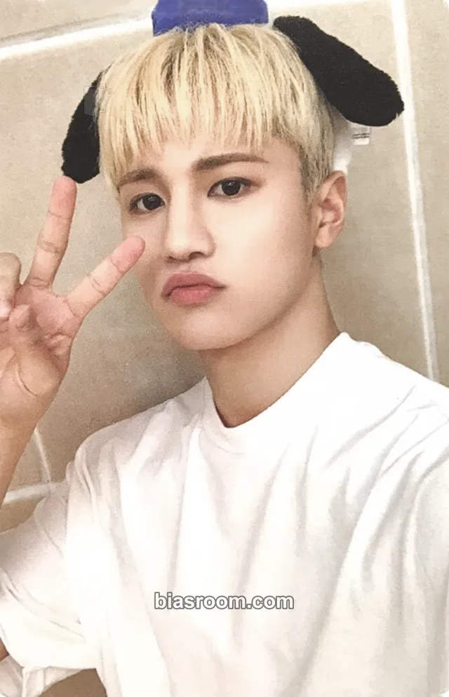 Jaeyun Stunning Photocard - 8TURN - 8TURN K-pop photocard