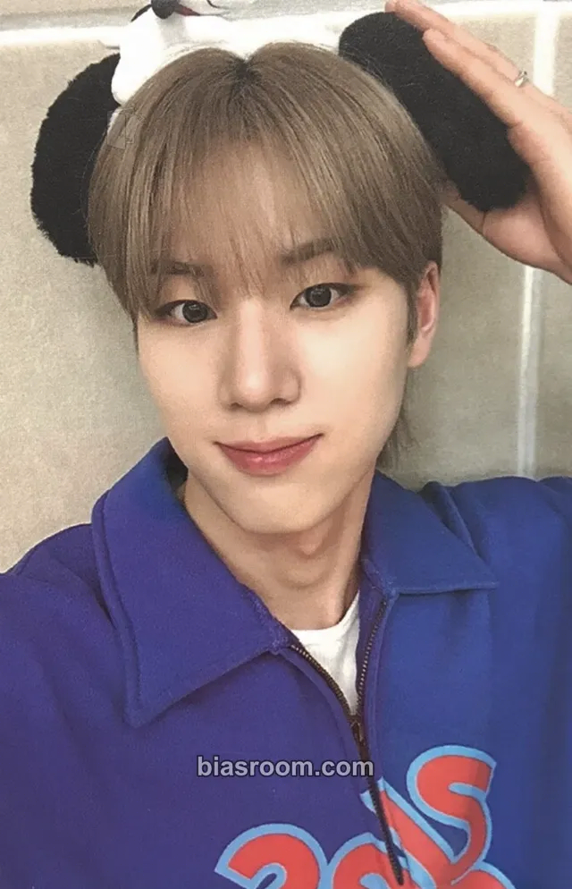 Yoonsung Stunning Photocard - 8TURN - 8TURN K-pop photocard