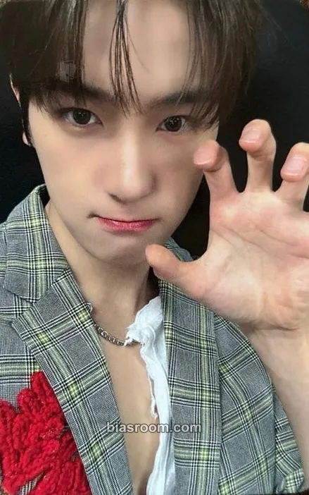 Hyunjae Phantasy Pt. 1: Christmas in August Photocard - THE BOYZ - THE BOYZ K-pop photocard