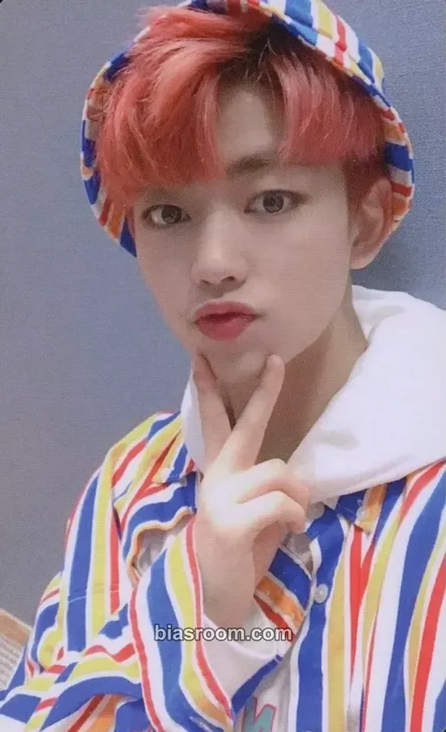1the9 - Jinsung - Hello, Wonderland Event photocard set black version A version