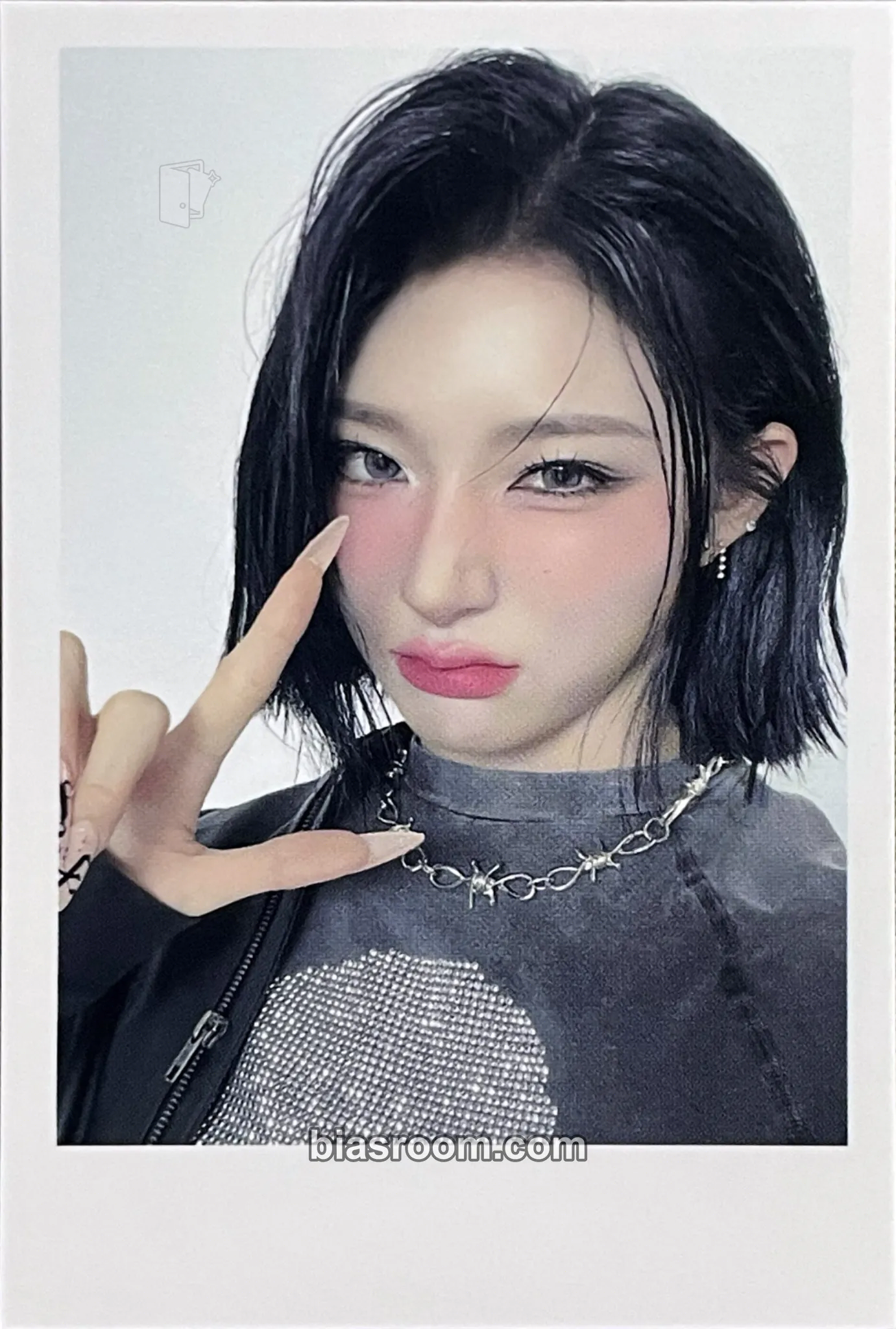 Xinyu Performante Photocard - tripleS - tripleS K-pop photocard