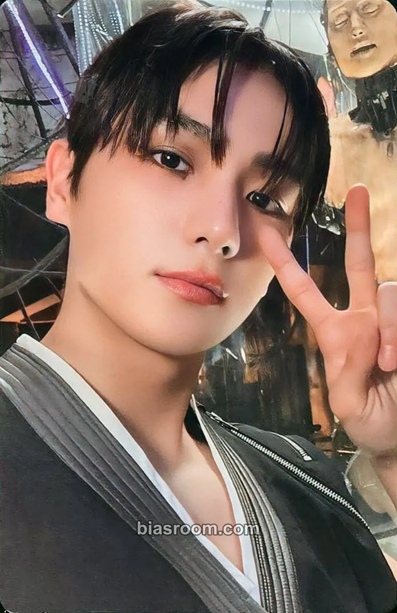 Hyunjae Trigger Photocard - THE BOYZ - THE BOYZ K-pop photocard
