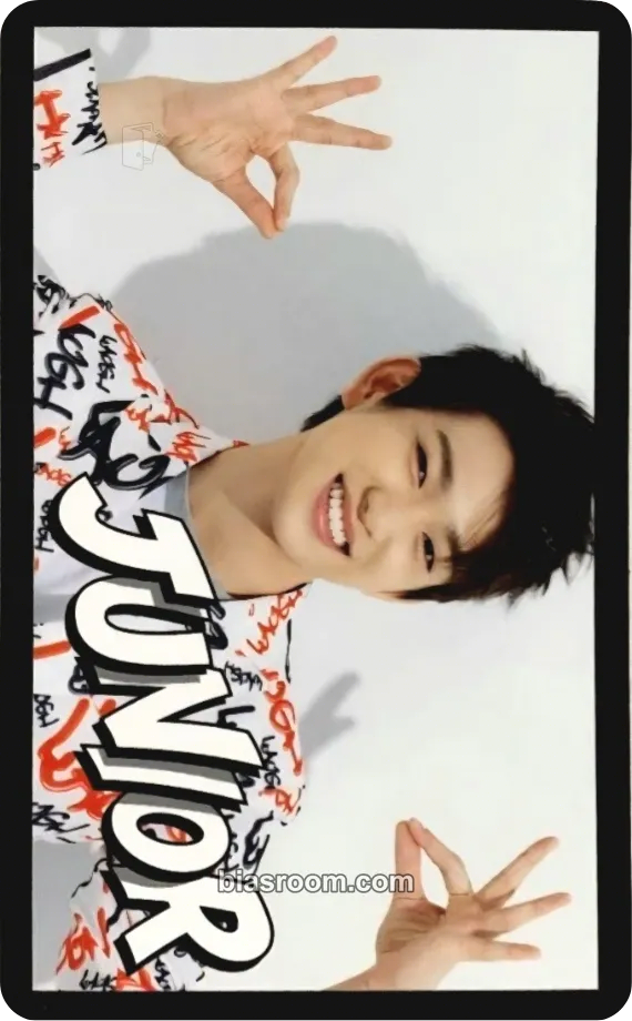 Jinyoung LAUGH LAUGH LAUGH Photocard - GOT7 - GOT7 K-pop photocard