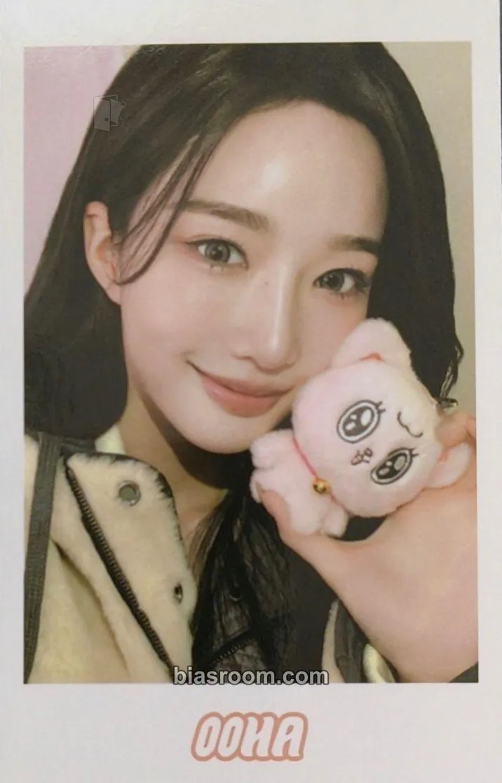 Yooyeon tripleS x OOHA Photocard - tripleS - tripleS K-pop photocard