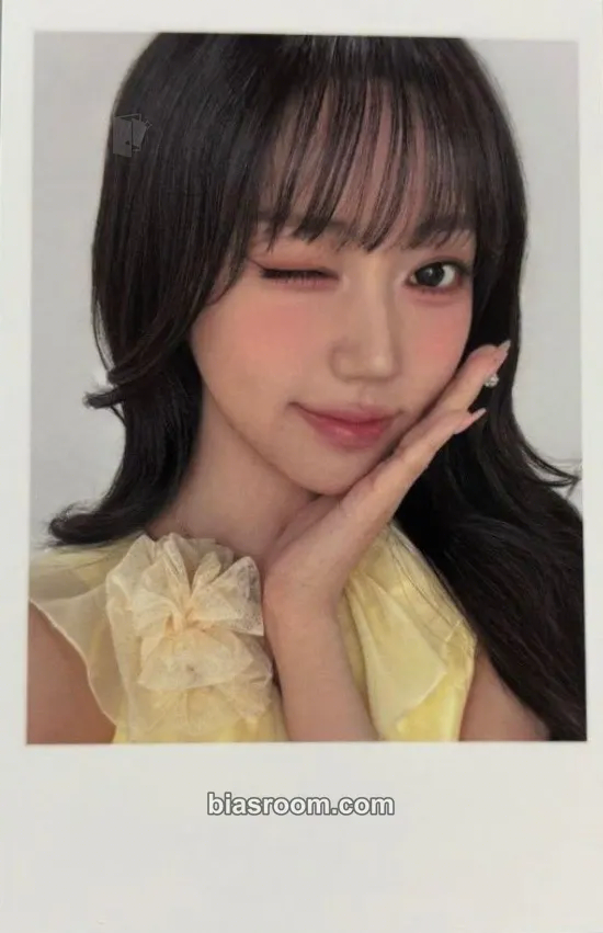 Shion tripleS 1st Asia Tour: My Secret New Zone Photocard - tripleS - tripleS K-pop photocard