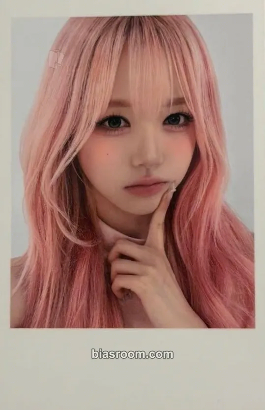 Chaewon tripleS 1st Asia Tour: My Secret New Zone Photocard - tripleS - tripleS K-pop photocard