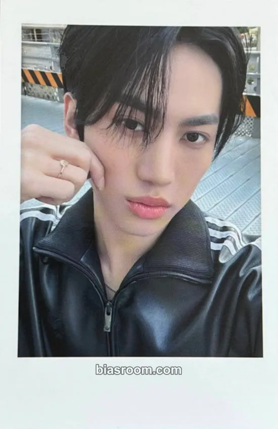 Kim JuHo yesweare Photocard - idntt - idntt K-pop photocard