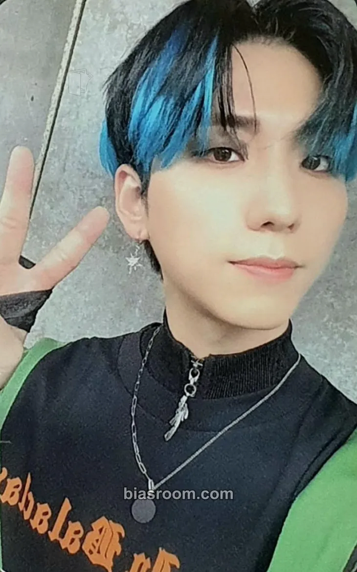 Gunil Happy Death Day Photocard - Xdinary Heroes - Xdinary Heroes K-pop photocard