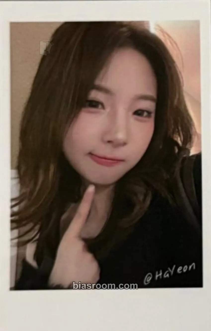 Hayeon 2026 Shanghai Fanmeeting: The Puzzle of Beauty Photocard - tripleS - tripleS K-pop photocard