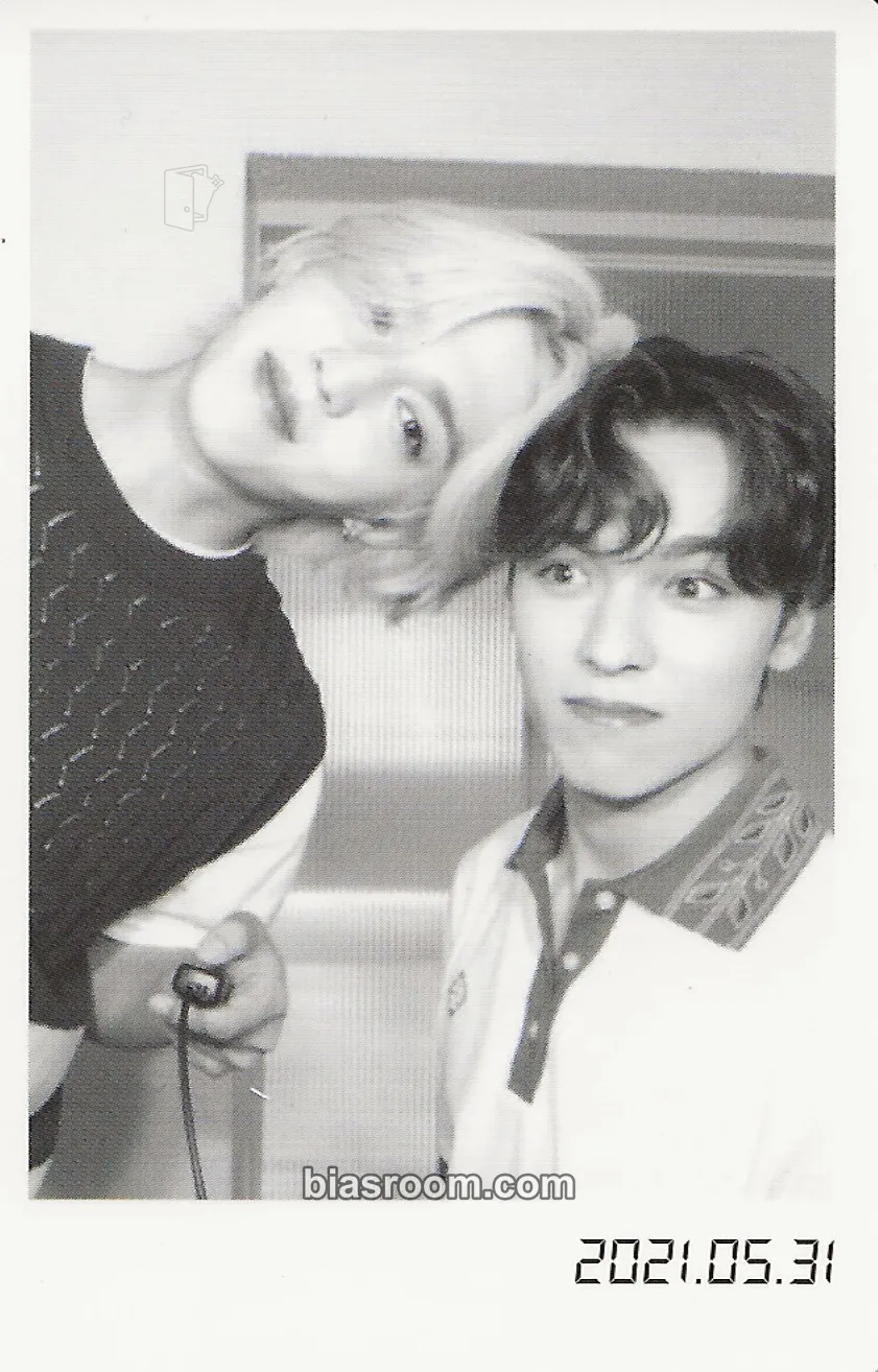 DICON Photocard 101: Custom Book Photocard - SEVENTEEN - SEVENTEEN K-pop photocard