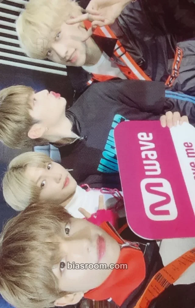 Stray Kids - Bang Chan & Lee Know & Hyunjin - Clé 1: Miroh Album meet & greet mwave broadcast