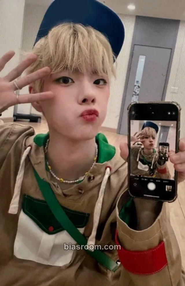 NINE.i - Jiho - New Mind Album daily duck round 3 fansign