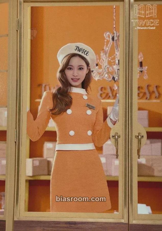 Tzuyu TWICE in Wonderland Photocard - TWICE - TWICE K-pop photocard