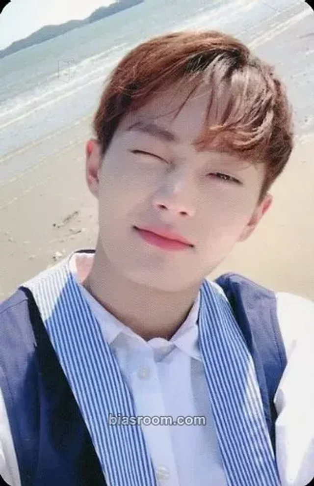 JBJ - Longguo - New Moon Album album photocard