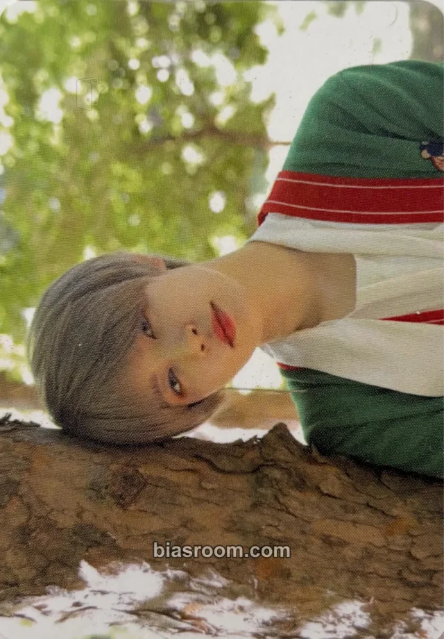 GWSN - Miya - THE PARK IN THE NIGHT part one Album puzzle card album photocard