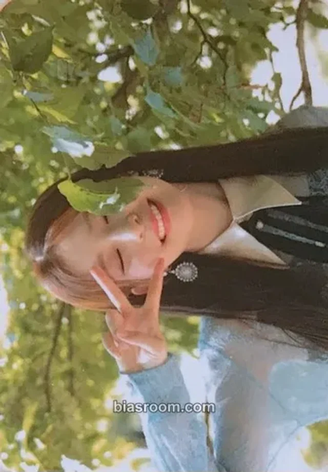 GWSN - Minju - THE PARK IN THE NIGHT part one Album puzzle card album photocard