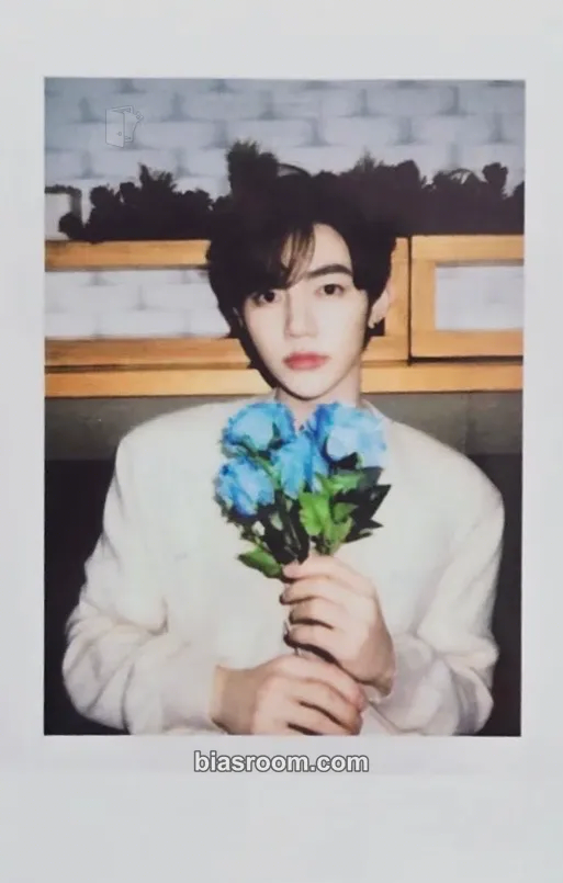 Hao 2nd Anniversary Pop-up 'Our BLUE Bakery' Photocard - ZEROBASEONE - ZEROBASEONE K-pop photocard