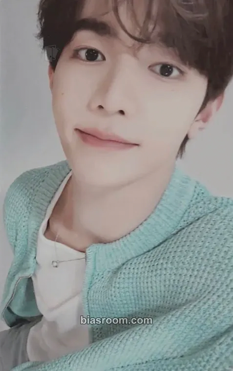 Hao 2nd Anniversary Pop-up 'Our BLUE Bakery' Photocard - ZEROBASEONE - ZEROBASEONE K-pop photocard