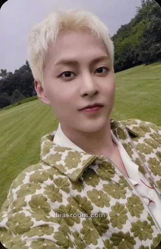 Xiumin Brand New Photocard - EXO - EXO K-pop photocard