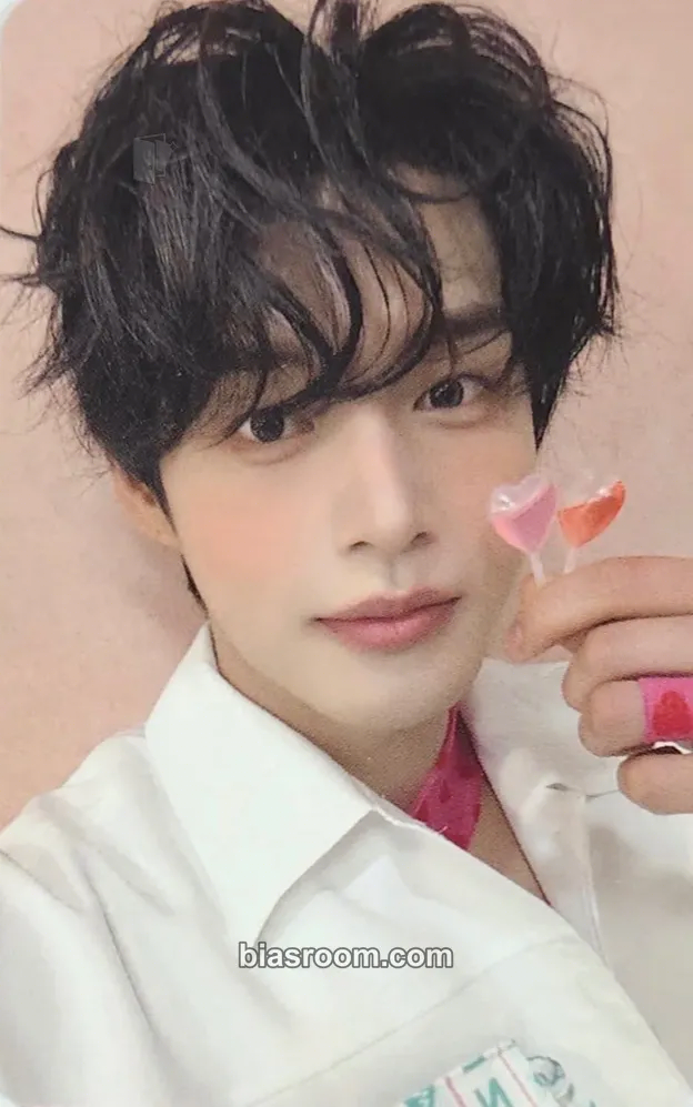 Jiwoong Blue Paradise Photocard - ZEROBASEONE - ZEROBASEONE K-pop photocard
