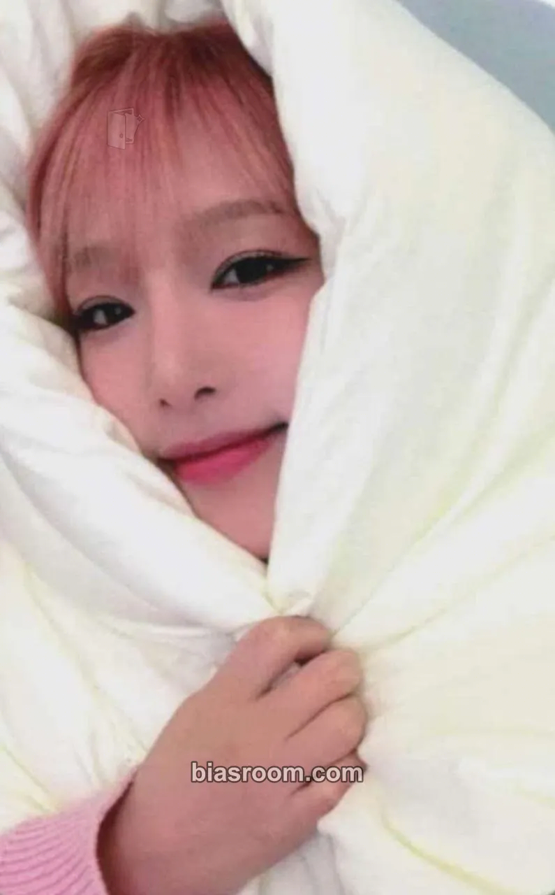 Yena GOOD MORNING Photocard - Yena K-pop photocard