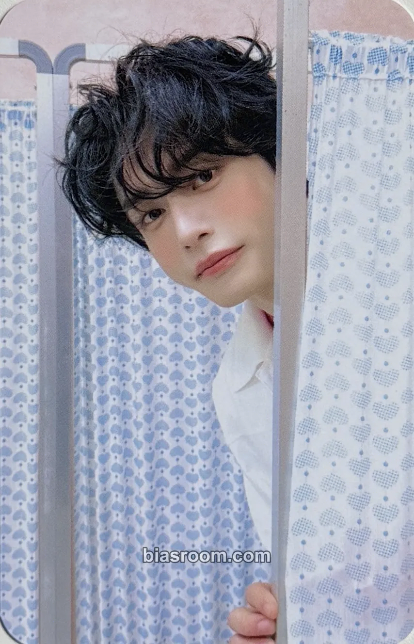 Jiwoong Blue Paradise Photocard - ZEROBASEONE - ZEROBASEONE K-pop photocard