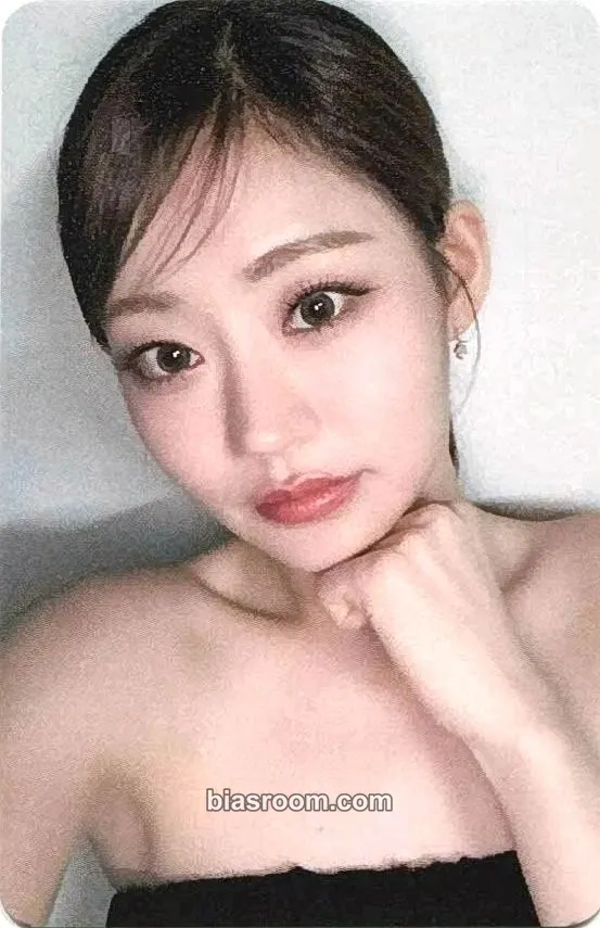 Julie Midas Touch Photocard - KISS OF LIFE - KISS OF LIFE K-pop photocard