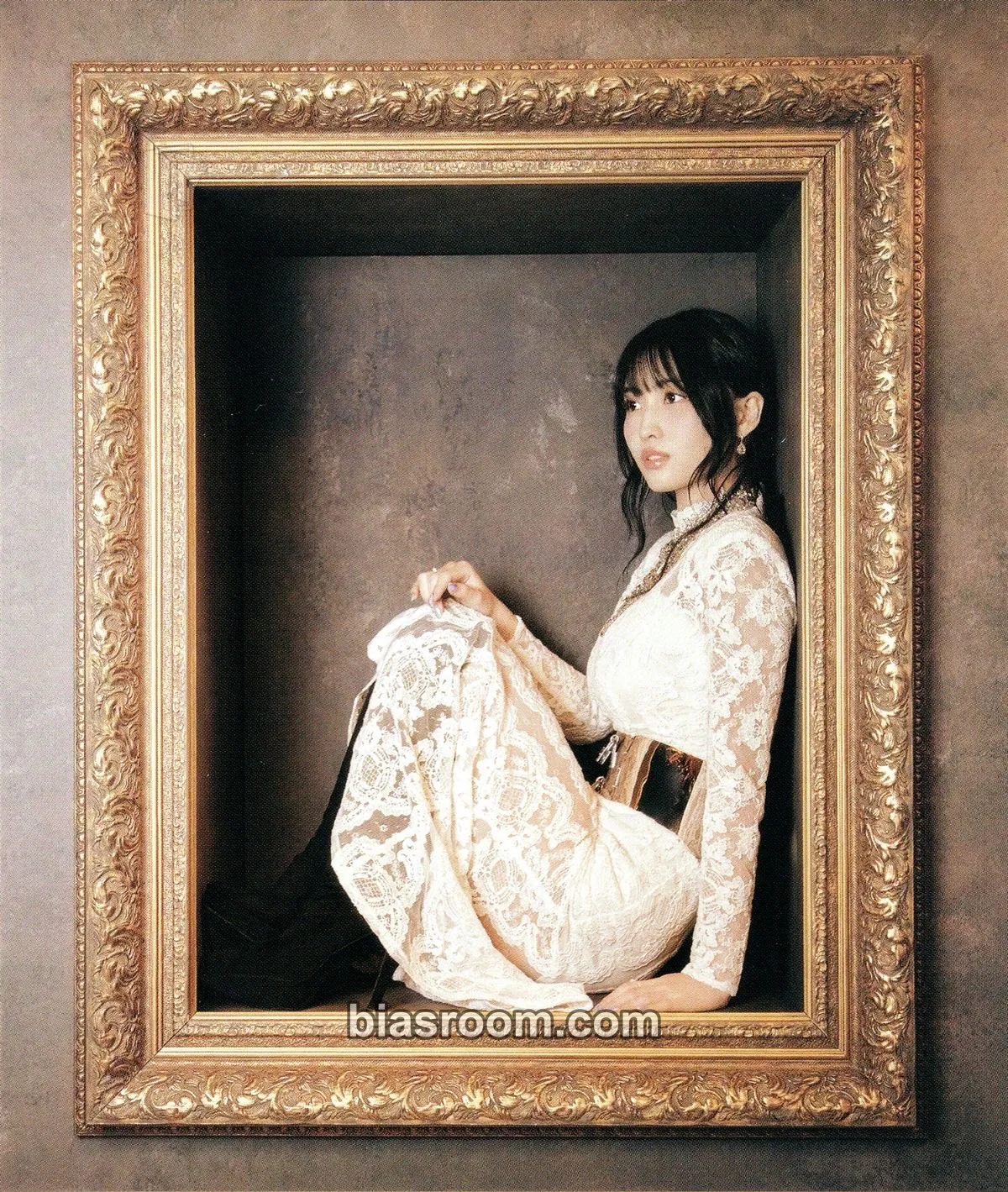 Momo Masterpiece Photocard - TWICE - TWICE K-pop photocard