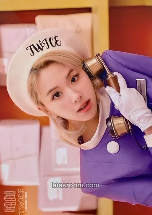 Chaeyoung TWICE in Wonderland Photocard - TWICE - TWICE K-pop photocard