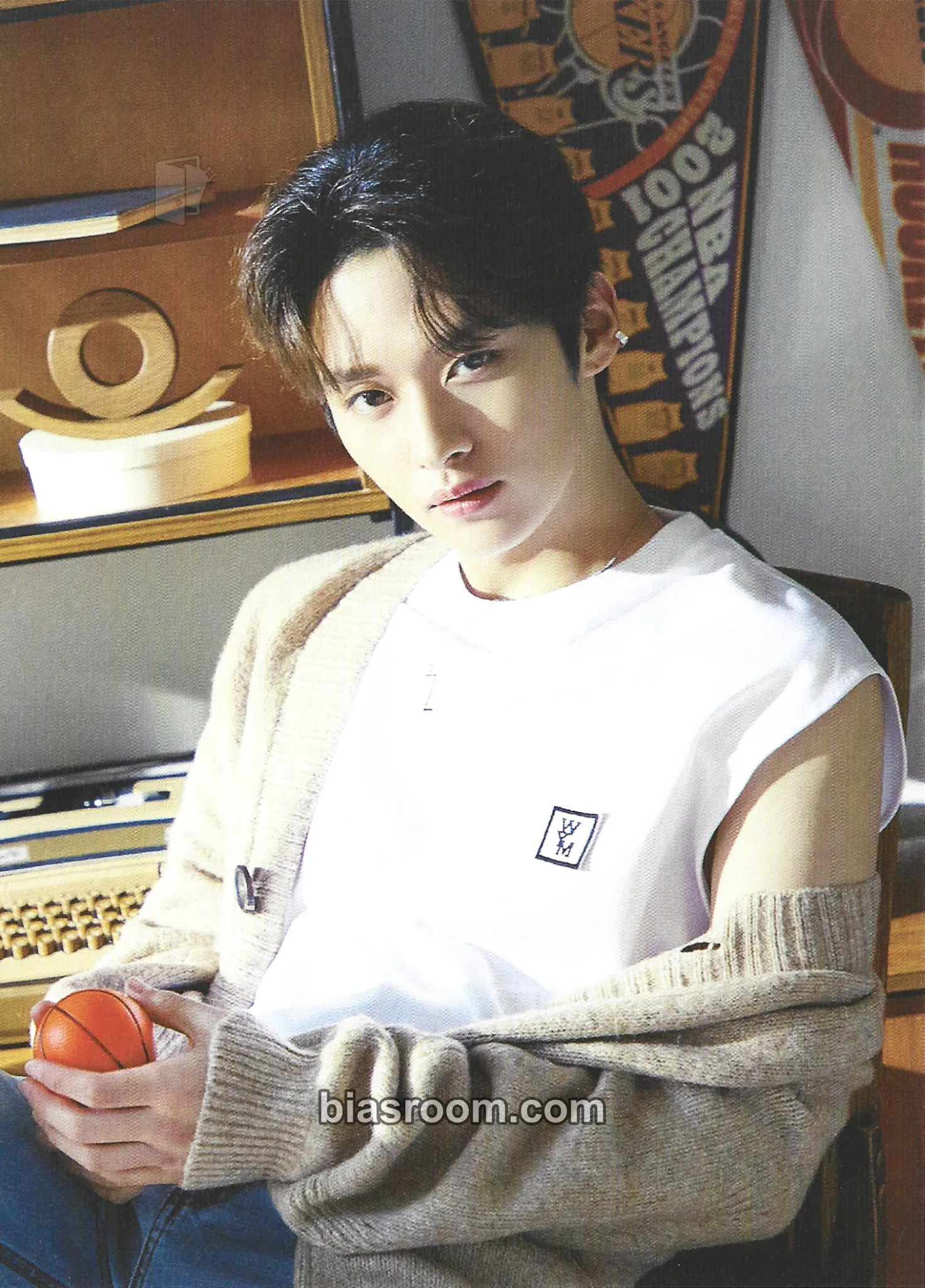 Lee Know 2021 Season's Greetings Photocard - Stray Kids - Stray Kids K-pop photocard