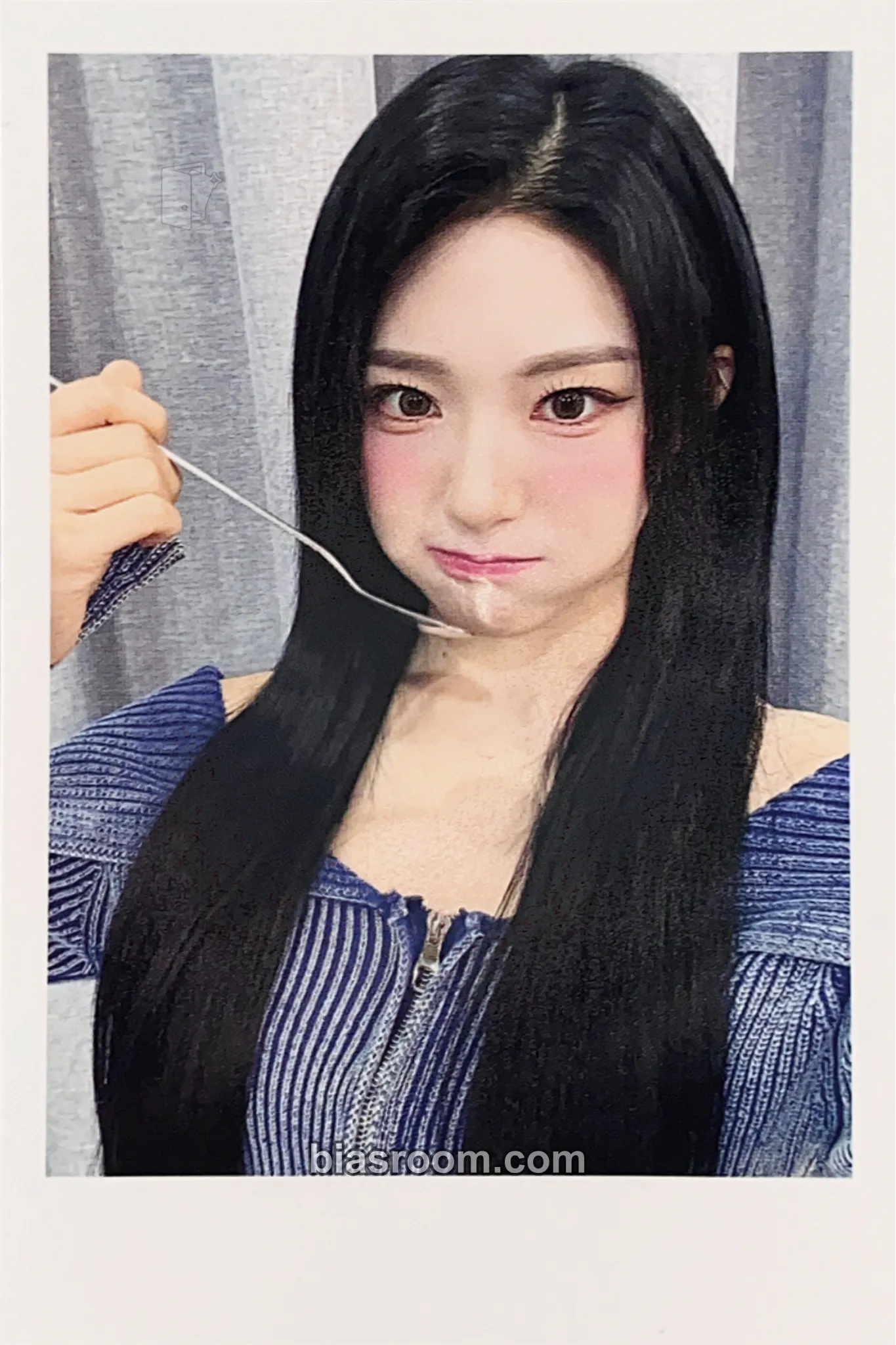 Xinyu Performante Photocard - tripleS - tripleS K-pop photocard
