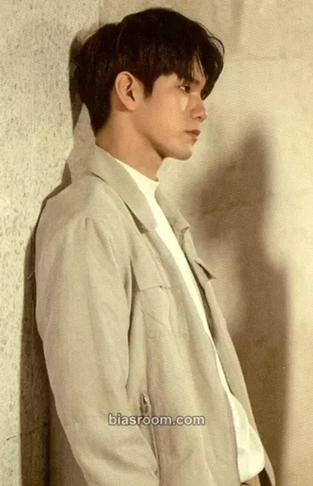 Wanna One - Seongwu - Therefore Event trading card special gift