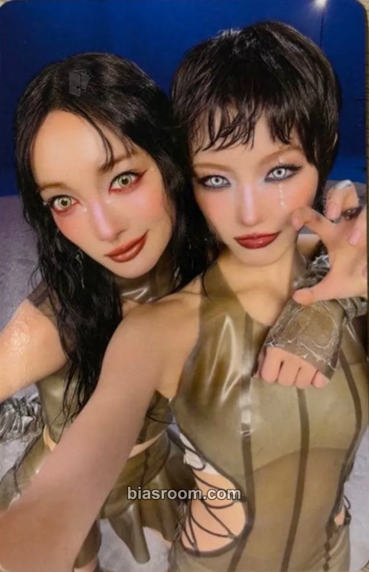 2nd World Tour - The Core Photocard - XG - XG K-pop photocard
