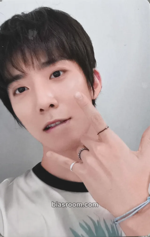 SF9 - Hwiyoung - Traveling Fish (Hwiyoung Solo) Album withfans / yizhiyu (yzy)