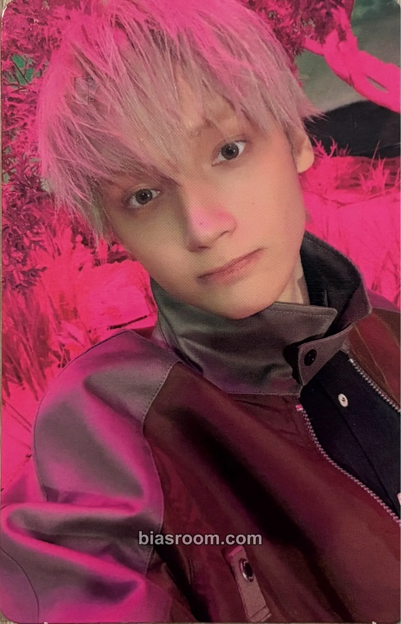 Huening Kai 7TH YEAR: A Moment of Stillness in the Thorns Photocard - TOMORROW X TOGETHER - TOMORROW X TOGETHER K-pop photocard