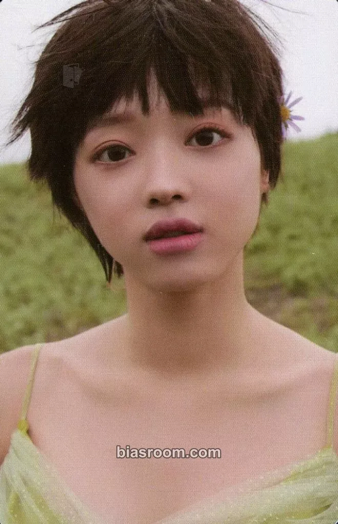 YooA Bon Voyage Photocard - OH MY GIRL - OH MY GIRL K-pop photocard
