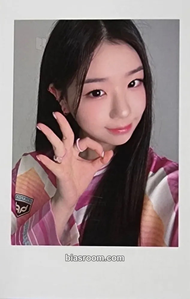 Chaeyeon Aesthetic Photocard - tripleS - tripleS K-pop photocard