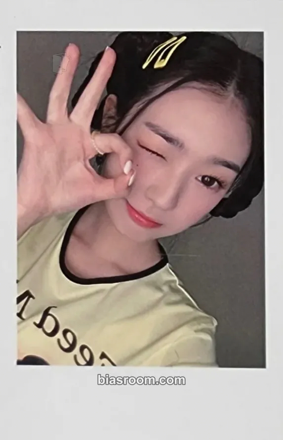 Soomin Aesthetic Photocard - tripleS - tripleS K-pop photocard