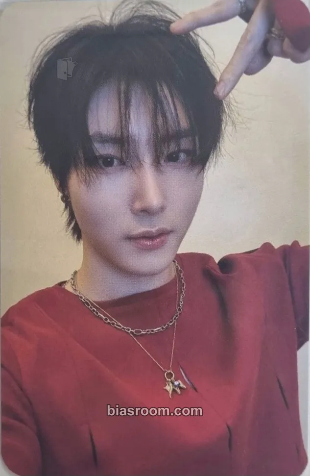 Riaan The First Wave Photocard - hrtz.wav - hrtz.wav K-pop photocard