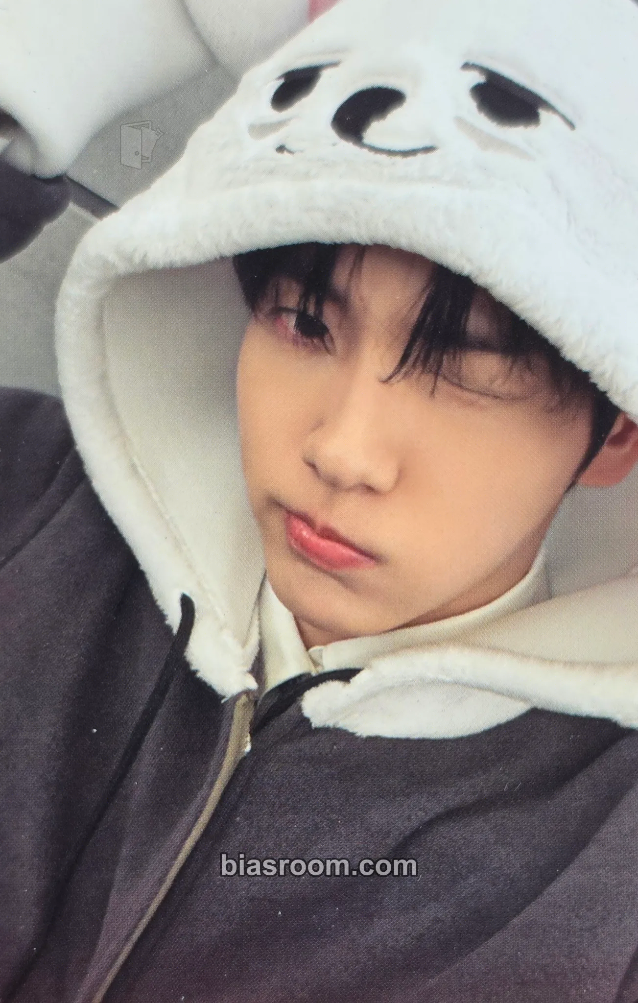 Soobin 7TH YEAR: A Moment of Stillness in the Thorns Photocard - TOMORROW X TOGETHER - TOMORROW X TOGETHER K-pop photocard