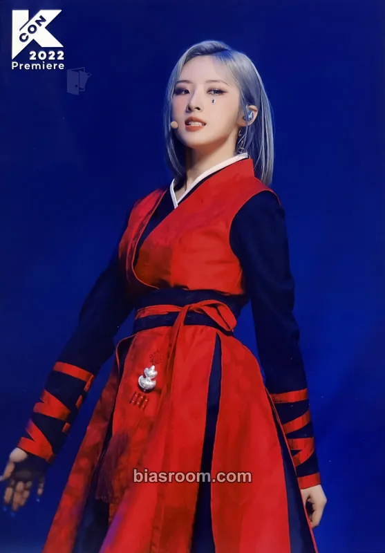 HaSeul KCON 2022 Premiere Photocard - LOONA - LOONA K-pop photocard