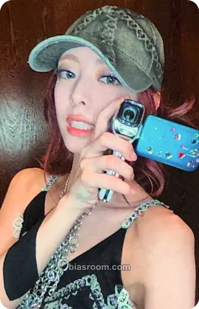 ITZY - Yuna - TUNNEL VISION Album merch photocard pop-up store purchase benefit