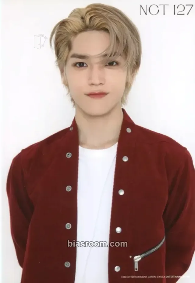Taeyong NCT 127 Loveholic K-pop photocard
