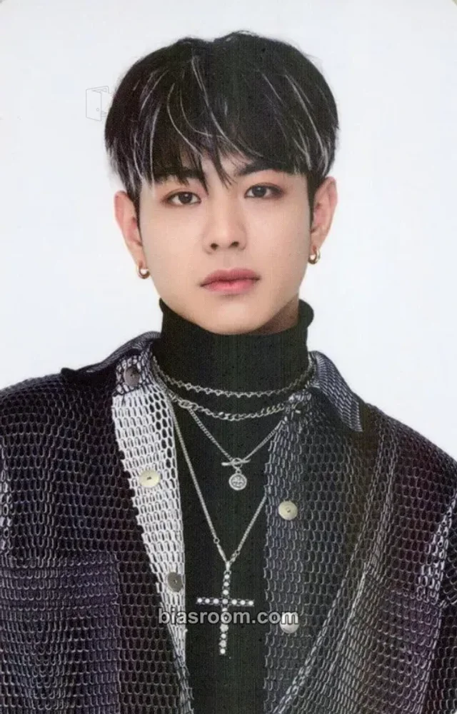 Ciipher - Keita - Blind Album album photocard holographic (hologram)
