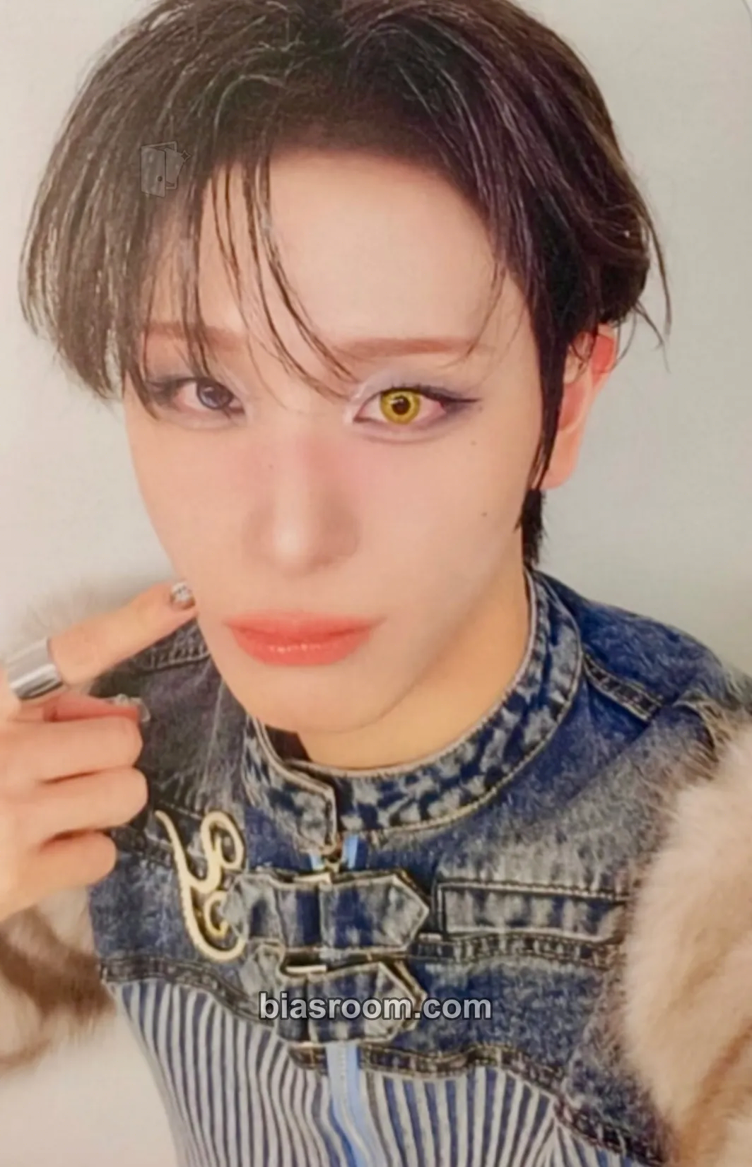 Haru XLOV - Asia-Pacific Tour Photocard - XLOV - XLOV K-pop photocard
