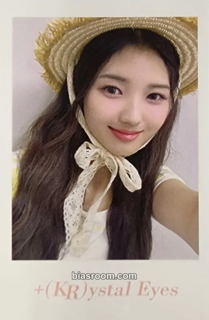Jiwoo Aesthetic Photocard - tripleS - tripleS K-pop photocard