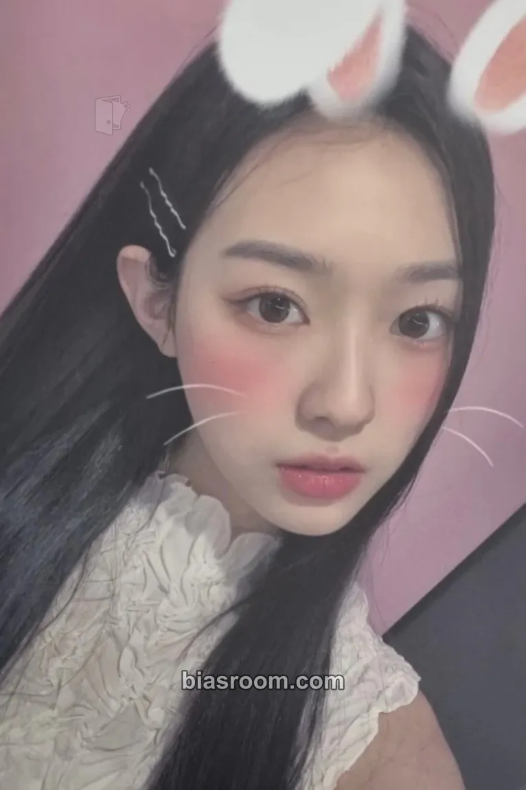 Soomin Aesthetic Photocard - tripleS - tripleS K-pop photocard