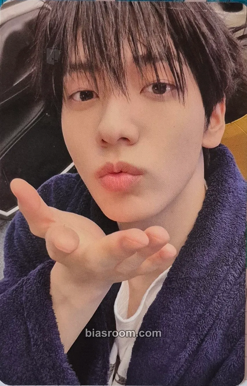 Soobin 7TH YEAR: A Moment of Stillness in the Thorns Photocard - TOMORROW X TOGETHER - TOMORROW X TOGETHER K-pop photocard